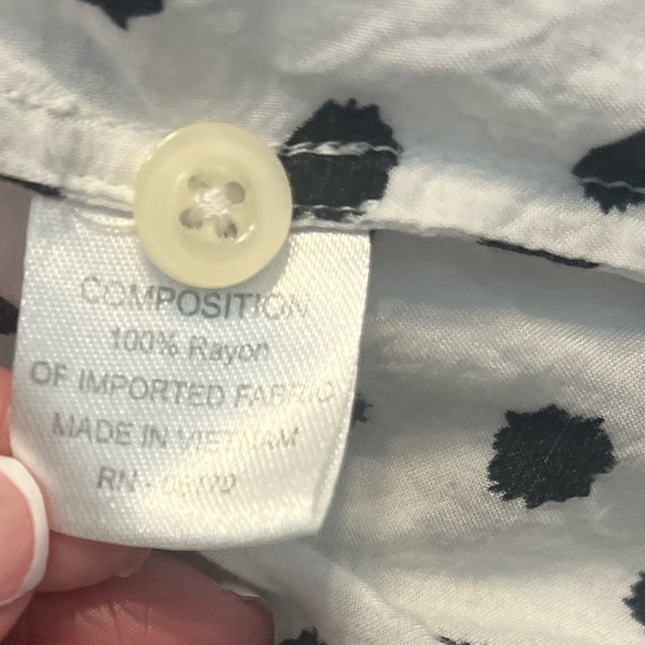 Anthropologie Maeve White Polka Dot Dalmation Spotted Henley Sz XS - Picture 9 of 10